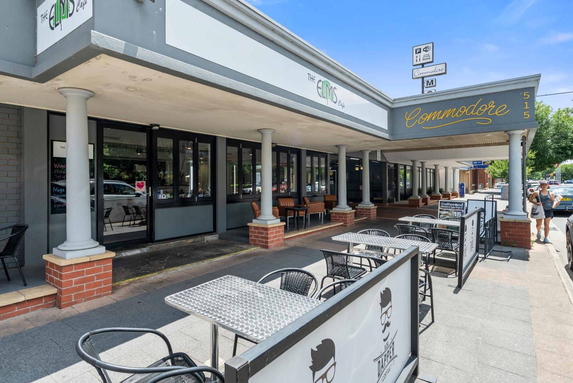 Commodore Motor Inn Albury Exterior photo
