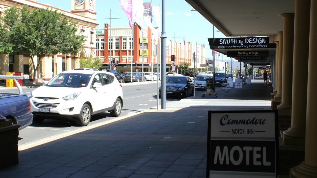 Commodore Motor Inn Albury Room photo