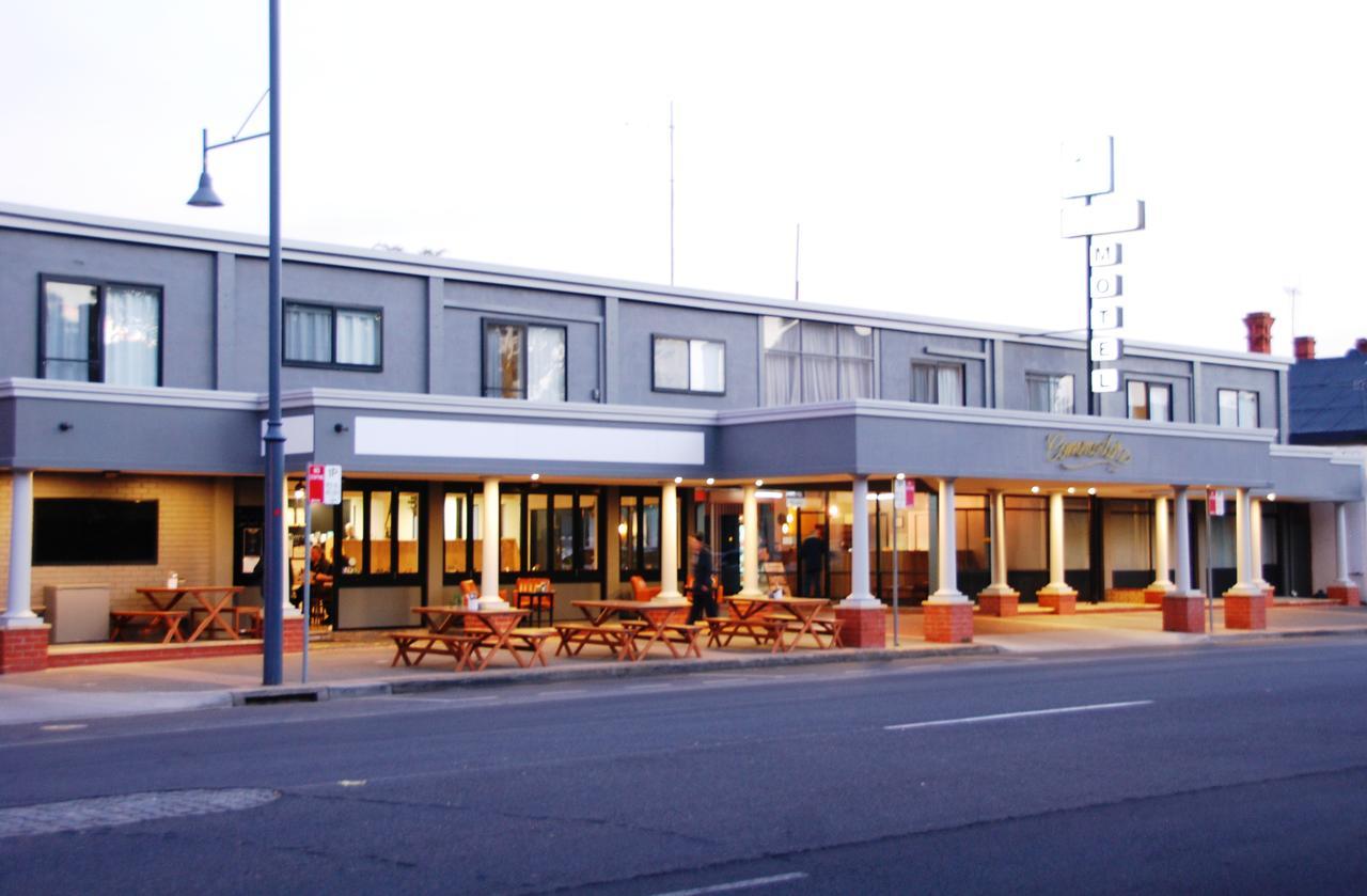 Commodore Motor Inn Albury Exterior photo