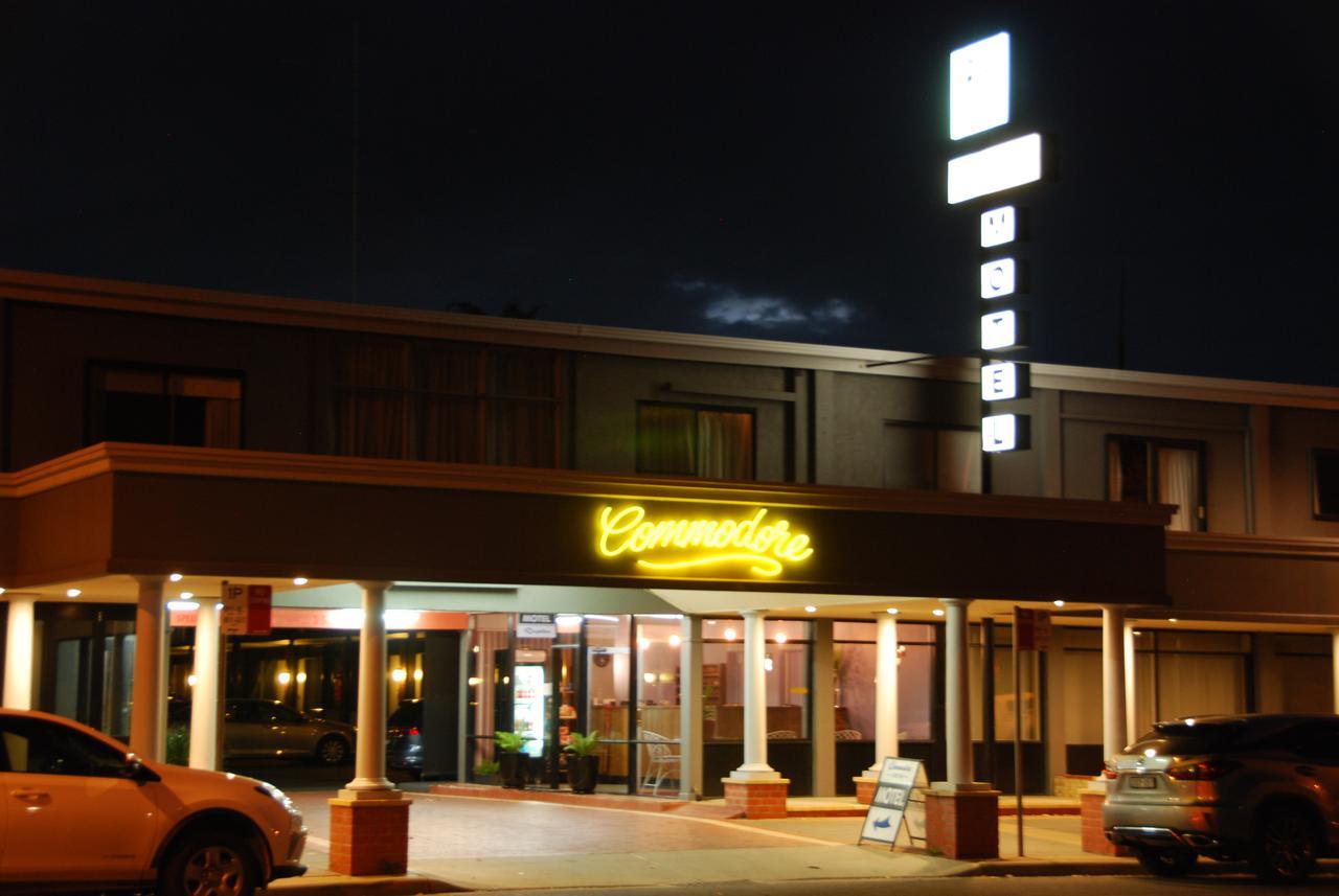 Commodore Motor Inn Albury Exterior photo